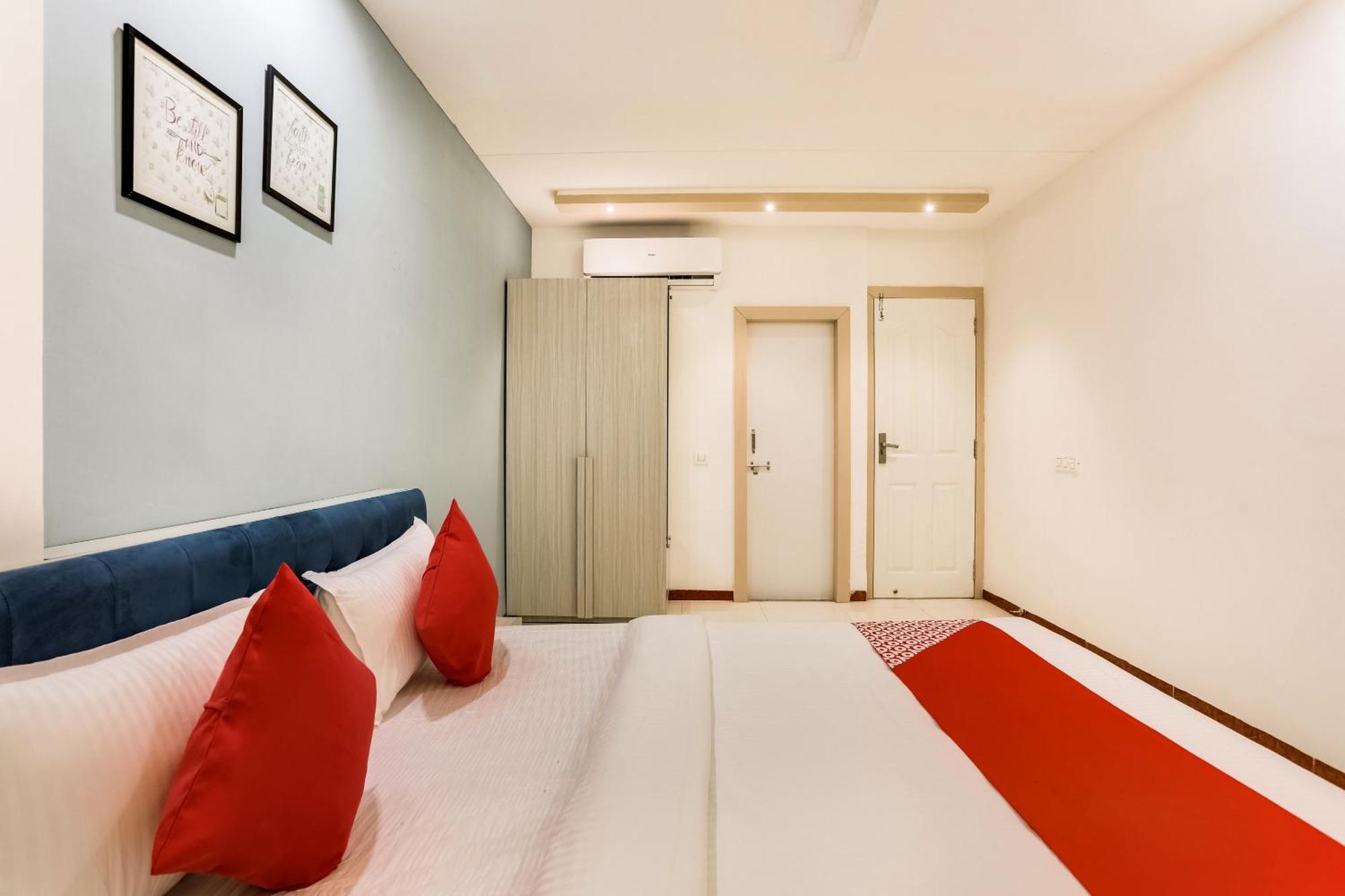 Hotel O Omkar Indore Bagian luar foto